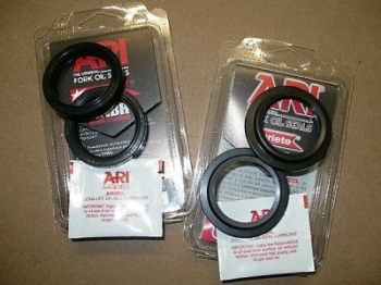 Kit paraoli forcella Ariete – Moto Guzzi V7 Classic, Stone, Nevada, Breva 750