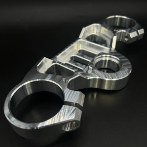 Preview: Aprilia RS660 Gabelbrücke RACE LIGHT – BUMA Racing