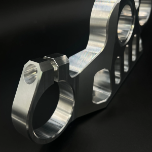 Aprilia RS660 Gabelbrücke RACE LIGHT – BUMA Racing