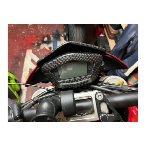 Preview: F&F Carbon Instrumenten-Abdeckung, Carbon/Glasfaser – Ducati Hypermotard 1100 2008–2009