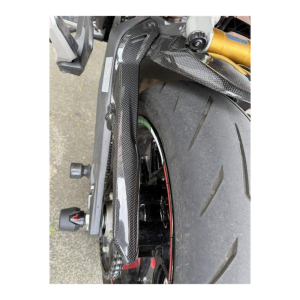 Preview: F&F Carbon Kettenschutz, 100 % Carbon – Ducati Monster 937 ab 2021