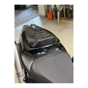 F&F Carbon Soziussitz-Abdeckung, 100 % Carbon – Aprilia RSV Mille 2001–2003, Tuono 2002–2005