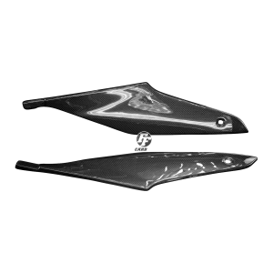 Preview: F&F Carbon Tankverkleidung-Seitenteile, Carbon/Glasfaser – Aprilia RSV 1000R 2004–2009