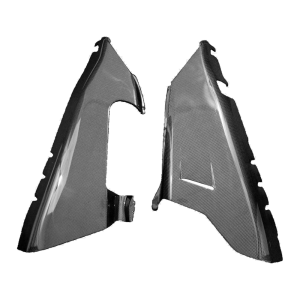 F&F Carbon Untere Seitenverkleidung (bei Akrapovic Auspuff), 100 % Carbon – Ducati Panigale V4/V4S ab 2025