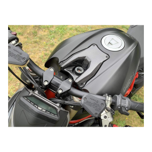 Preview: F&F Carbon Zündschlossabdeckung, Carbon/Glasfaser – Ducati Streetfighter 2009–2015 EU Modell