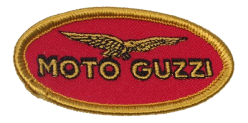 Toppa Moto Guzzi «Logo ovale», rosso-oro, 7 x 3,5 cm