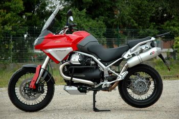 QD-EXHAUST Moto Guzzi Stelvio 1200 8V – Slip-on Magnum Titan oval – Foto von QD