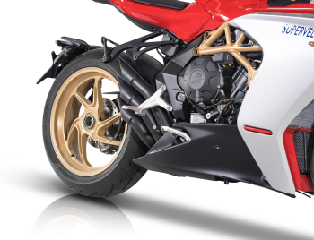 QD-EXHAUST MV Agusta 675/800 (Euro 4/5) – Slip-on Power Gun Dark – Detailansicht