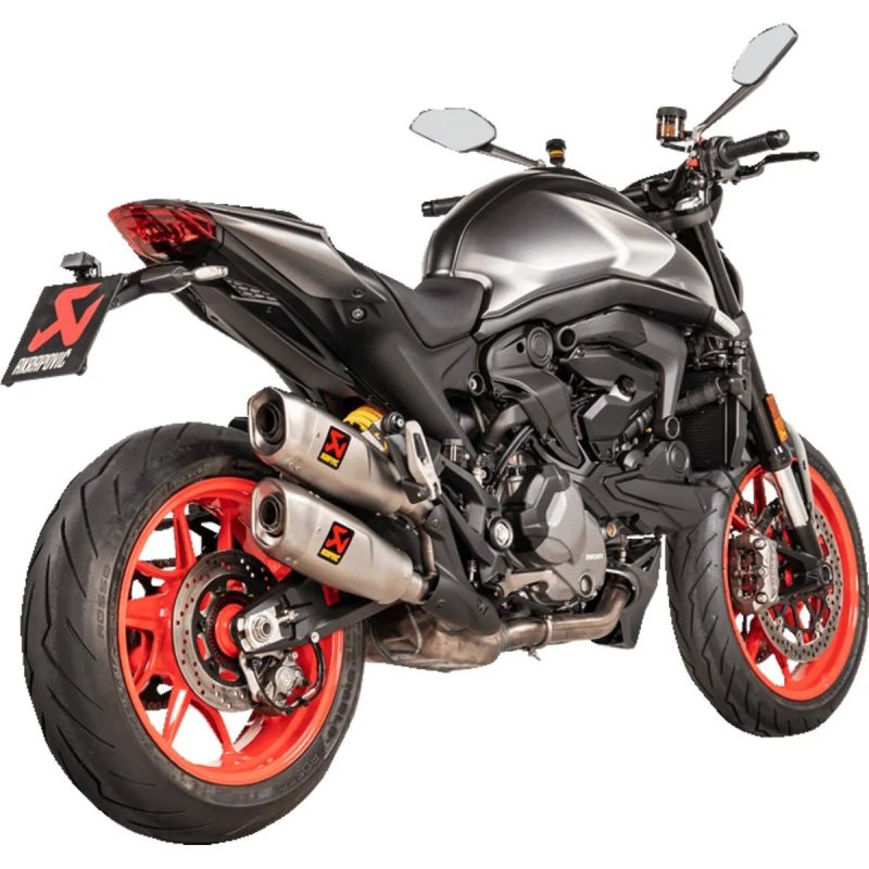 Akrapovič Slip-On Line titanio (2 silenziatori) – Ducati Monster 937 (2021–2025)