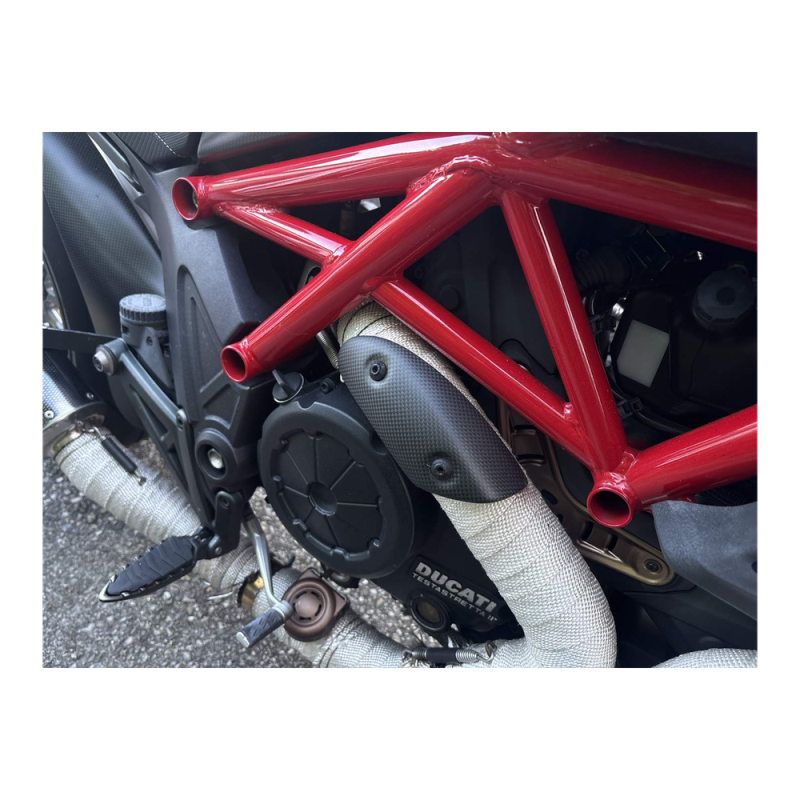 F&F Carbon Auspuffverkleidung, Carbon/Glasfaser – Ducati Diavel 2010–2015