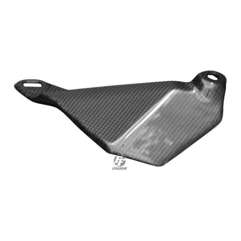 F&F Carbon Kettenschutz unten, 100 % Carbon – Aprilia RSV Mille 2000–2003