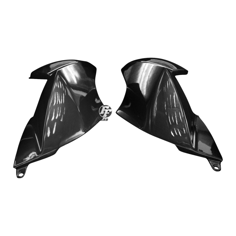 F&F Carbon Seitenverkleidung, 100 % Carbon – Aprilia Dorsoduro 1200 2010–2018