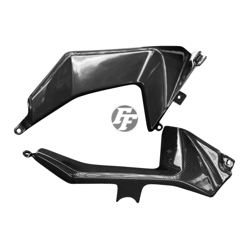 F&F Carbon Seitenverkleidung, 100 % Carbon – Aprilia Shiver 2007–2009