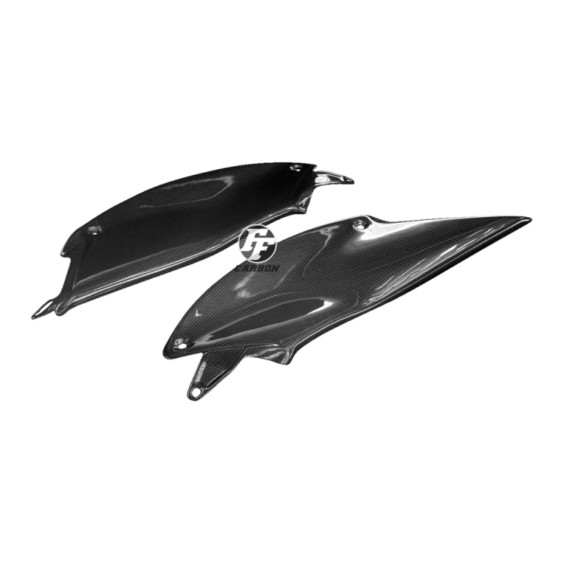 F&F Carbon Seitenverkleidung, 100 % Carbon – Ducati Diavel 2010–2018