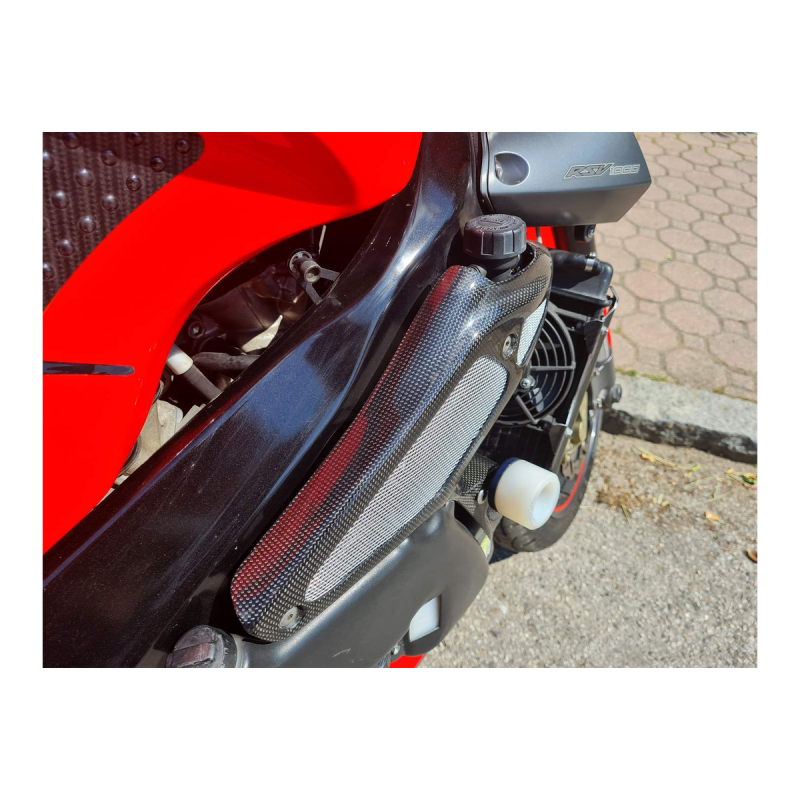 F&F Carbon Seitenverkleidung unter Tank, 100 % Carbon – Aprilia RSV Tuono 2003–2005