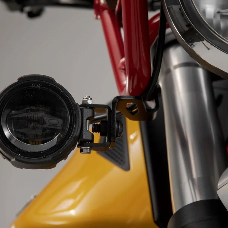SW-Motech EVO Nebelscheinwerfer-Set LED – Moto Guzzi V85 TT, Travel (bis 2024)