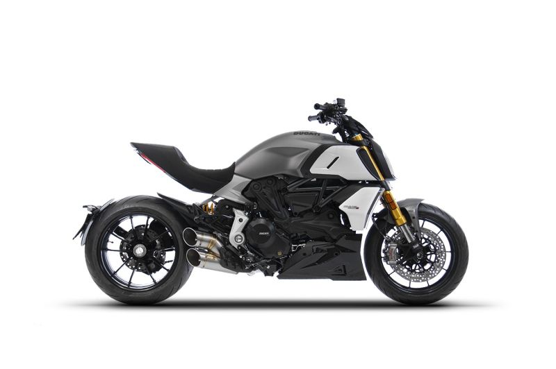 ZARD Modell Edelstahl für Ducati Diavel 1260