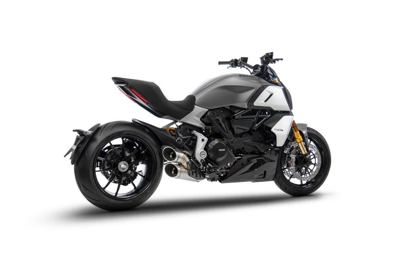 ZARD Modell Edelstahl für Ducati Diavel 1260